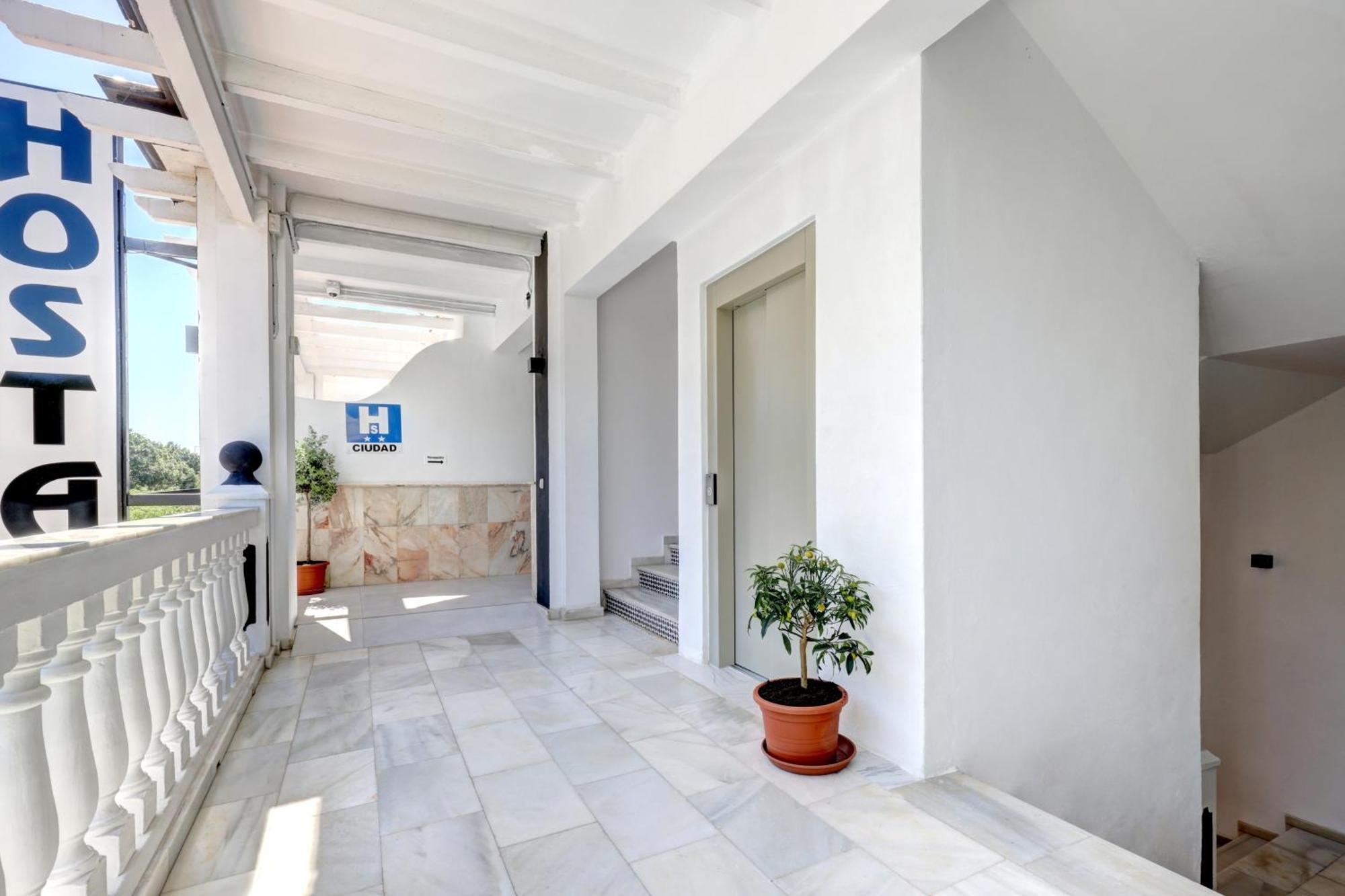 Hostal Puerta Almar Estepona Exteriér fotografie